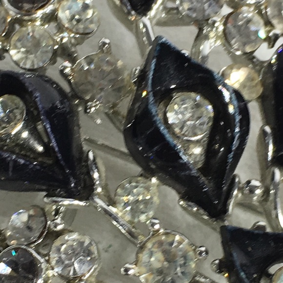 Vintage Silver Black Rhinestone Leaf Brooch - Picture 6 of 8